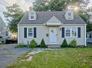 242 Breckwood Blvd, Springfield, MA 01109