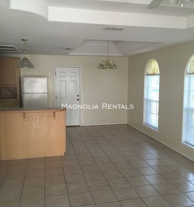 1st image of 2515 Salvatierra Ave APT 3