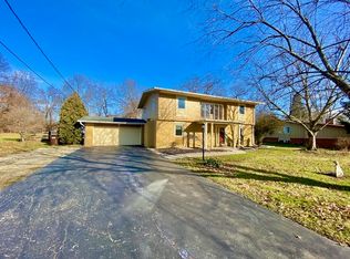 7450 Huckleberry Ln, Cincinnati, OH 45242