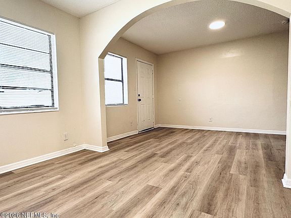 3rd image of 4119 CONNIE Street