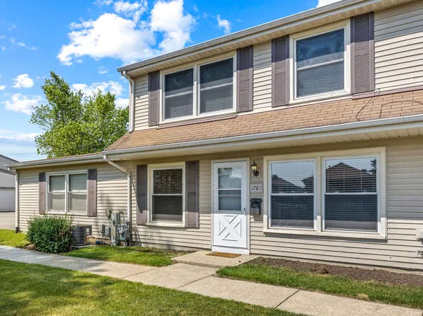 1781 Queensbury Cir, Hoffman Estates, IL 60169