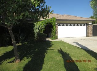 5805 Honeysuckle Ave, Bakersfield, CA 93313
