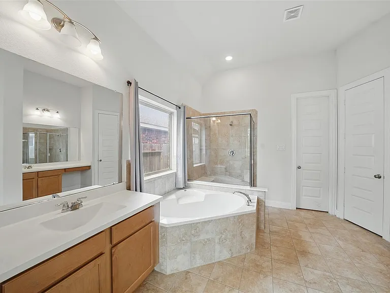 3902 Palmer Meadow Ct — Photo 20