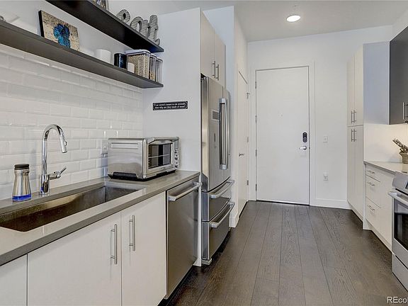 4th image of 2525 Arapahoe Street #206