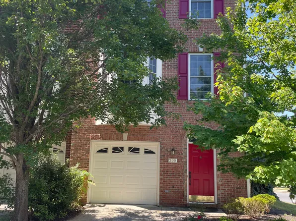 200 Cross Keys Pl, Stephens City, VA 22655