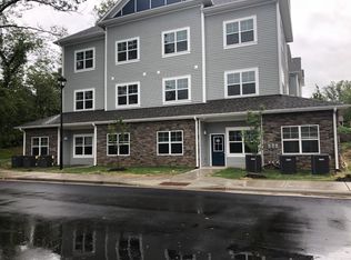 22 Wedgefield Dr Unit 203, Asheville, NC 28806
