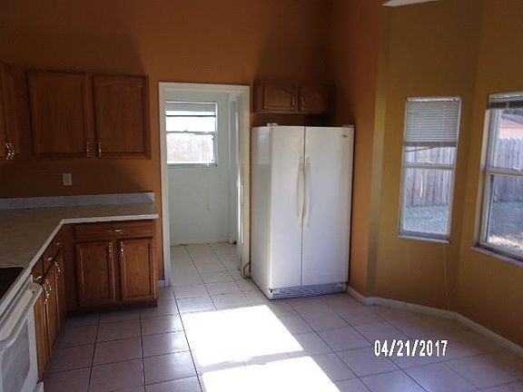 5th image of 1742 SW Effland Ave