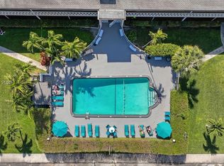 Berkeley Diplomat Co-Op, Hallandale, FL 33009
