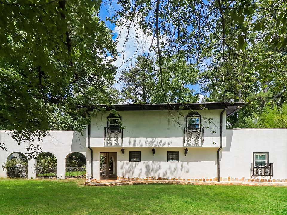 1st image of 1800 Branch View Dr