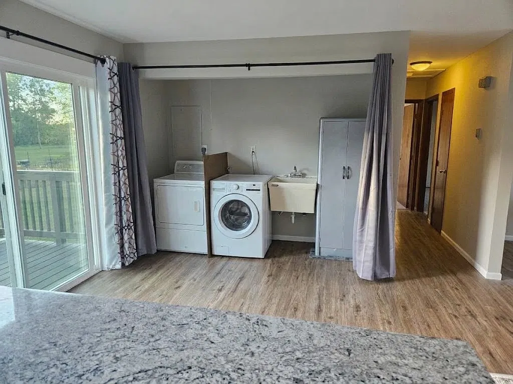 2 bed, 980 sqft, $925 — Photo 4