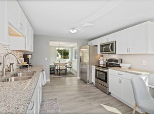 1114 Meacham St, Green Bay, WI 54304