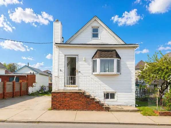 16 Orlando Street image 1 of 24