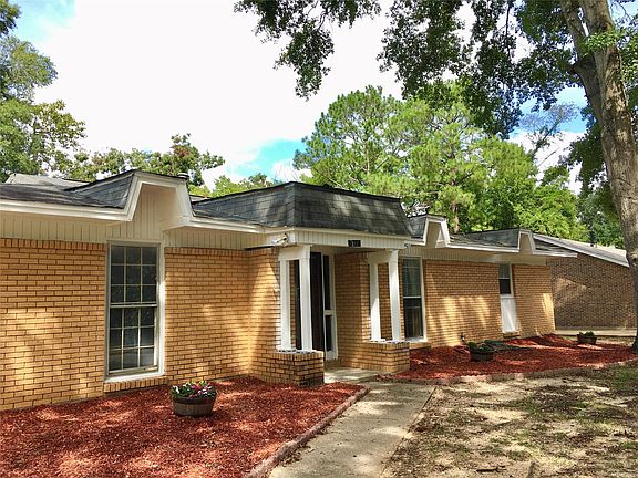 4th image of 311 N Burbank Dr