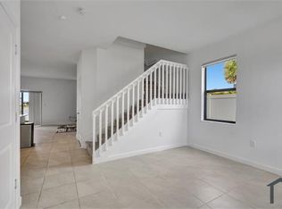 20492 NW 4th Ct #20492, Miami, FL 33169