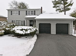 755 Walnut St, Paramus, NJ 07652