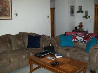 96 Oak St, Oakland, MD 21550
