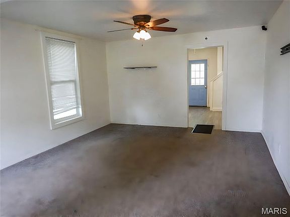 5th image of 412 1st St