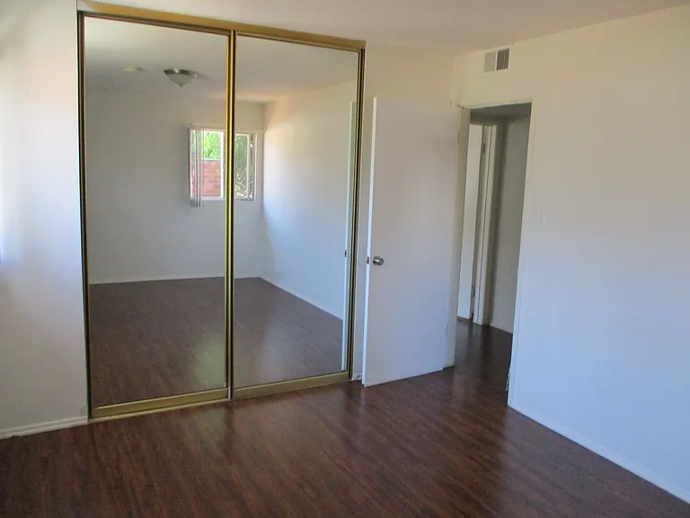 1350 N Crescent Heights Blvd — Photo 11