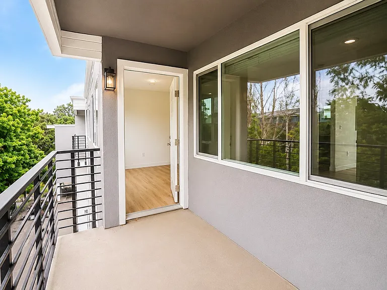 22400 Rockaway Ln — Photo 15