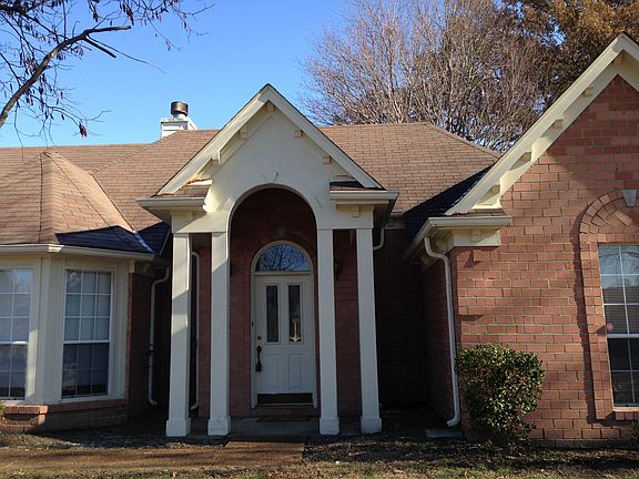 4th image of 4102 Old Village Ln