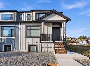 32613 Cherry Ave, Mission, BC V2V 2T6