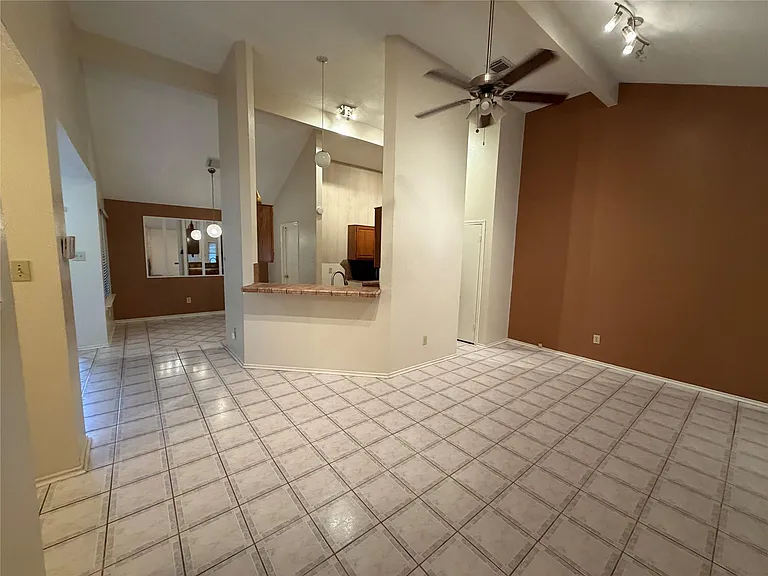 1423 Elkwood Dr — Photo 13