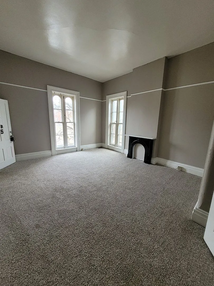 717 Cincinnati — Photo 2