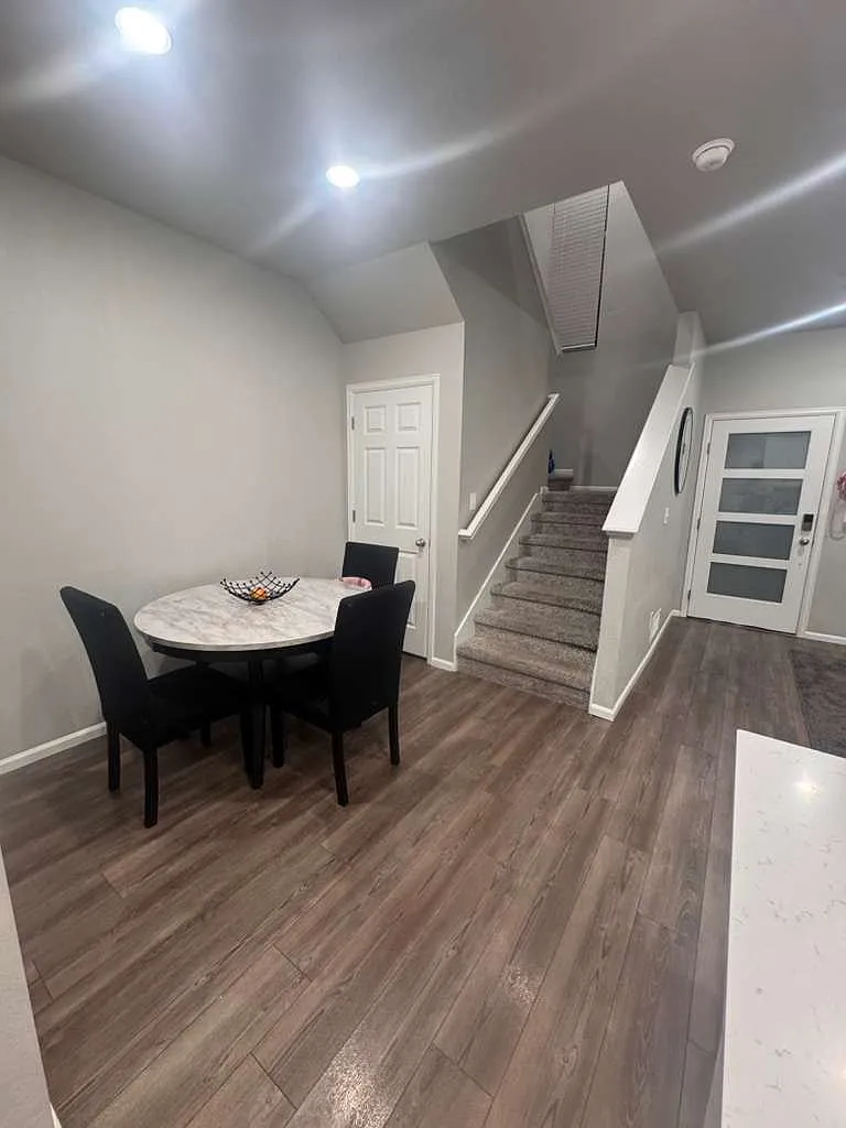 21201 East 63rd Drive — Photo 4