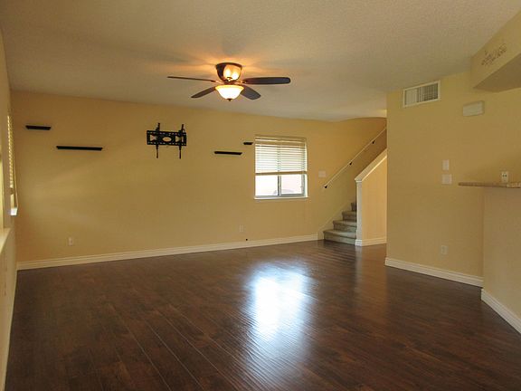 3rd image of 14310 Island Point Dr