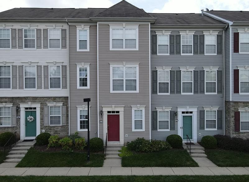 1st image of 21768 Dragons Green Sq