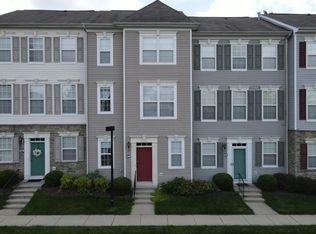 21768 Dragons Green Sq, Ashburn, VA 20147