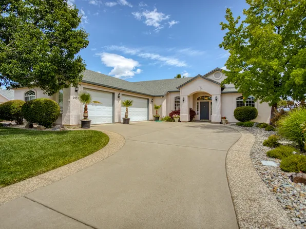 2953 Starburst Dr, Redding, CA 96001