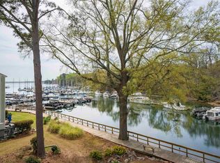 242 Shoreline Dr, Columbia, SC 29212