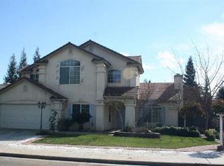 564 W Menlo Ave, Clovis, CA 93612