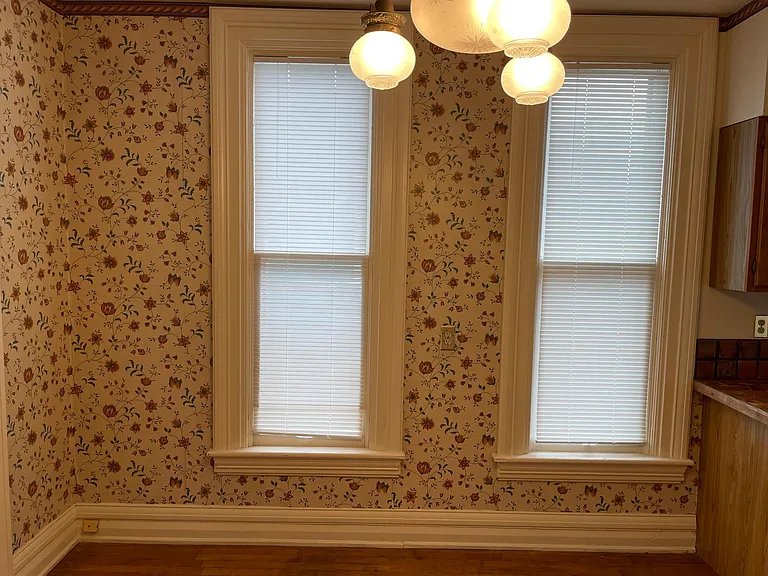 417 Crescent St NE #2 — Photo 7