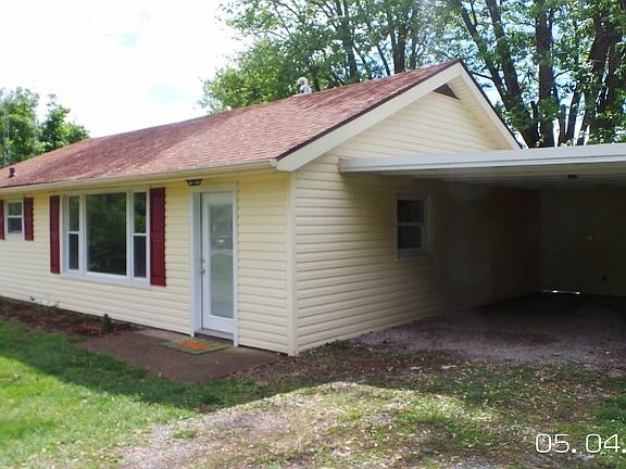 5th image of 214 N Willow St