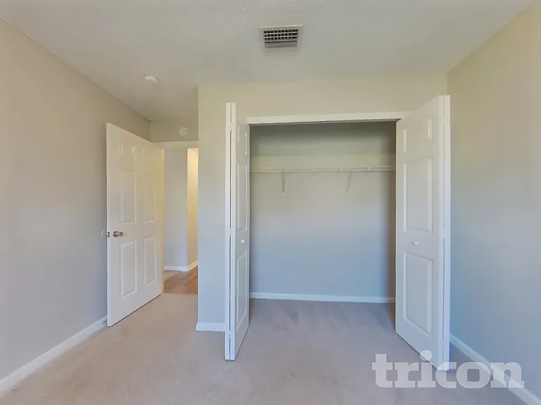 391 Summit Dr — Photo 11