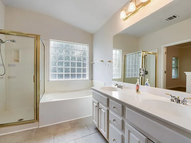 4447 Bremner Dr — Photo 9
