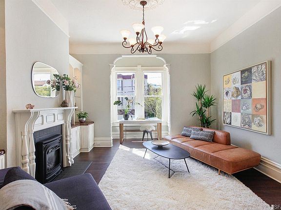 3rd image of 23 Belcher St
