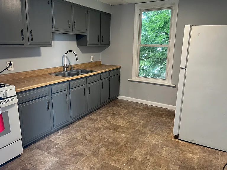 125 North Ave #6 — Photo 7