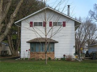 1626 Huntington Rd, Waterloo, IA 50701