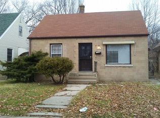 4560 N 41st St, Milwaukee, WI 53209