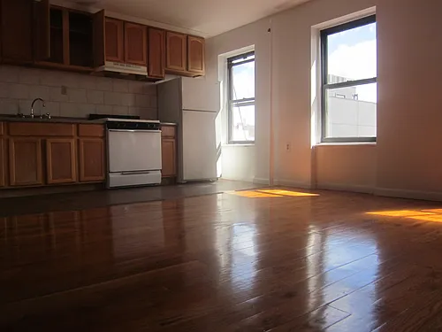 31 Beech St #1 Photo 1