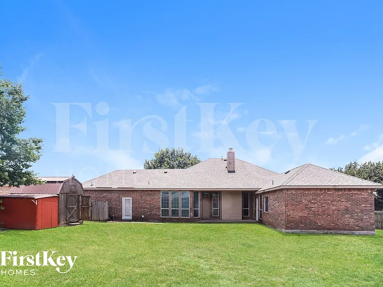 1731 Vista Ridge Dr W — Photo 18