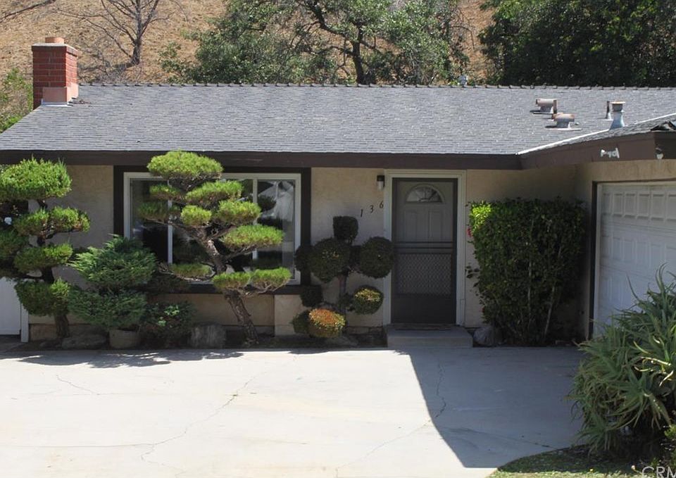 1st image of 136 Peterson Ave