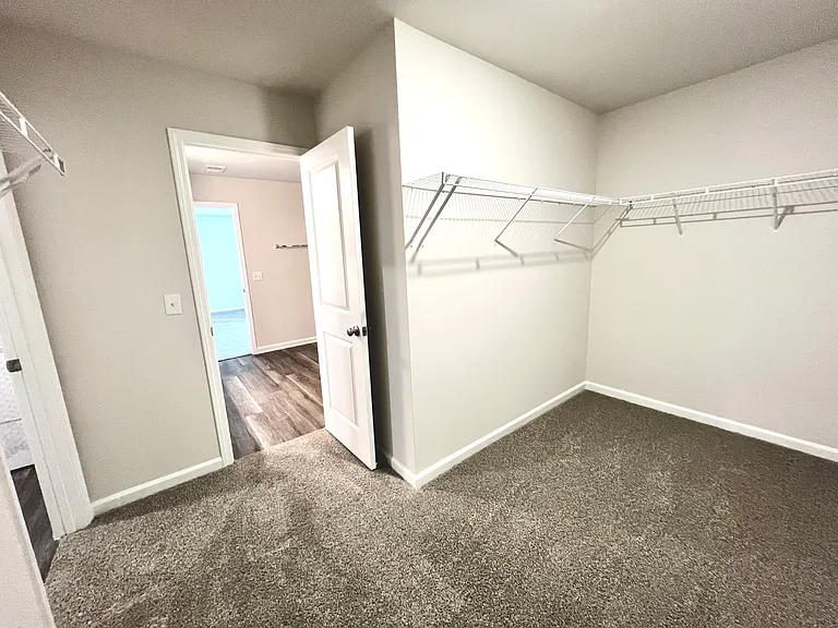 60 Ruffian Ct — Photo 31