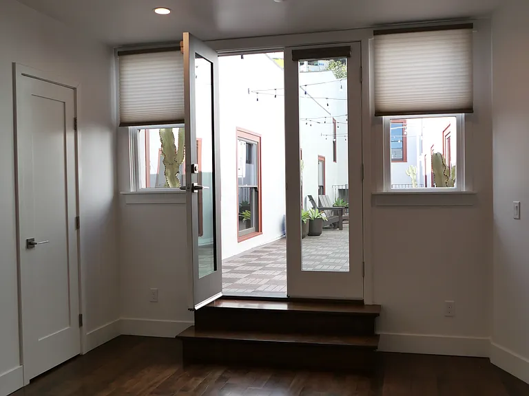 373 E Main St — Photo 12