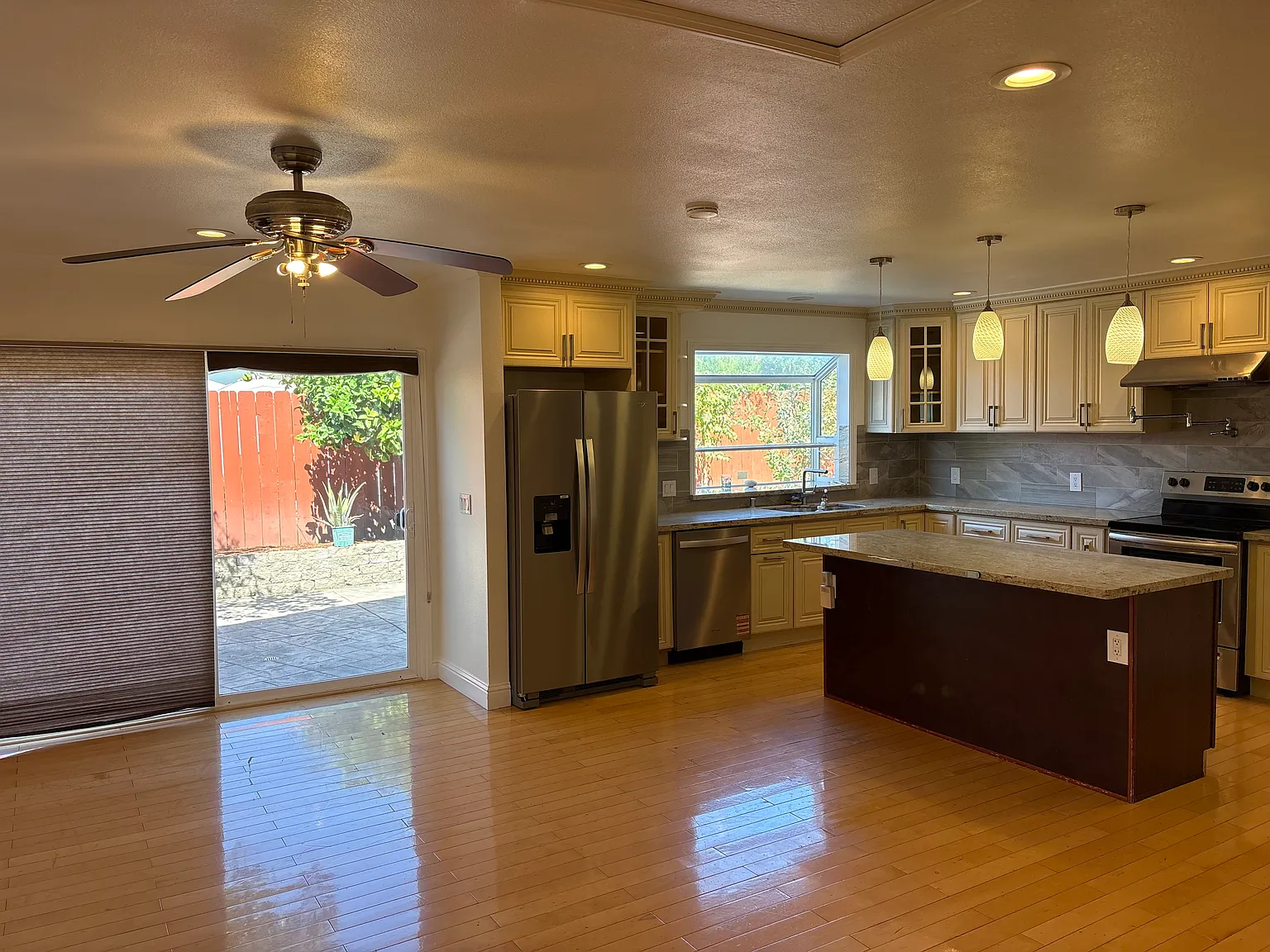 Judie Way, Fremont — Photo 2