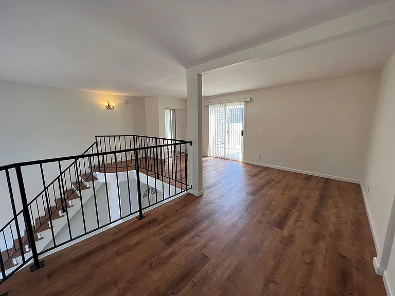 Loft, closet & Deck access