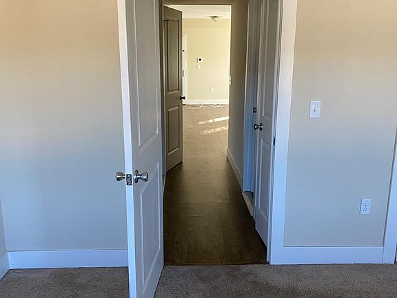 3rd image of 1095 Rockland Ave APT 3D